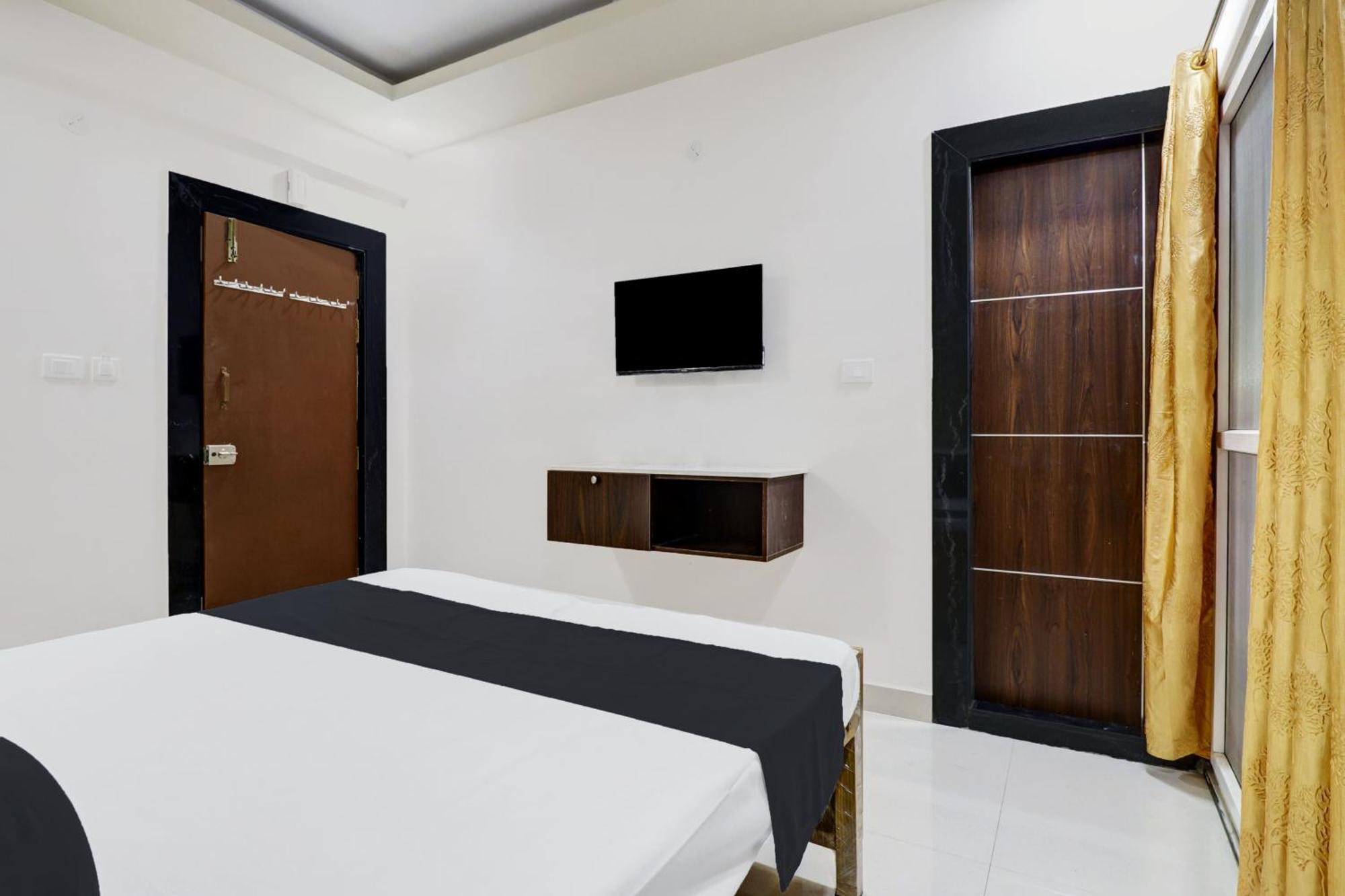 Super Hotel O Sri Harshitha Grand Near Zudio - Star Bazaar, Kundalhalli Gate Bangalore Esterno foto