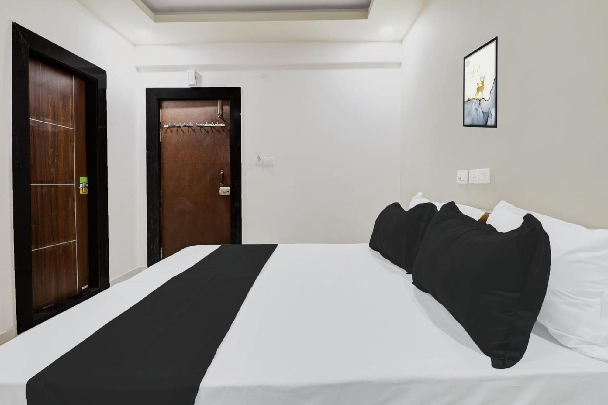 Super Hotel O Sri Harshitha Grand Near Zudio - Star Bazaar, Kundalhalli Gate Bangalore Esterno foto